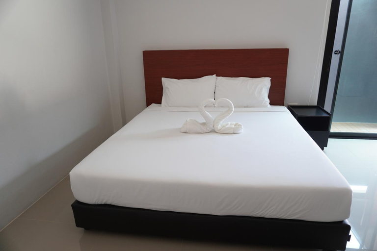 Bedroom 2, Kornnawan Resort, Song Phi Nong