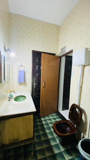 Bathroom 5, Hostel Familiar, Salvador