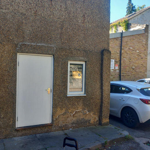 3, Wara, London