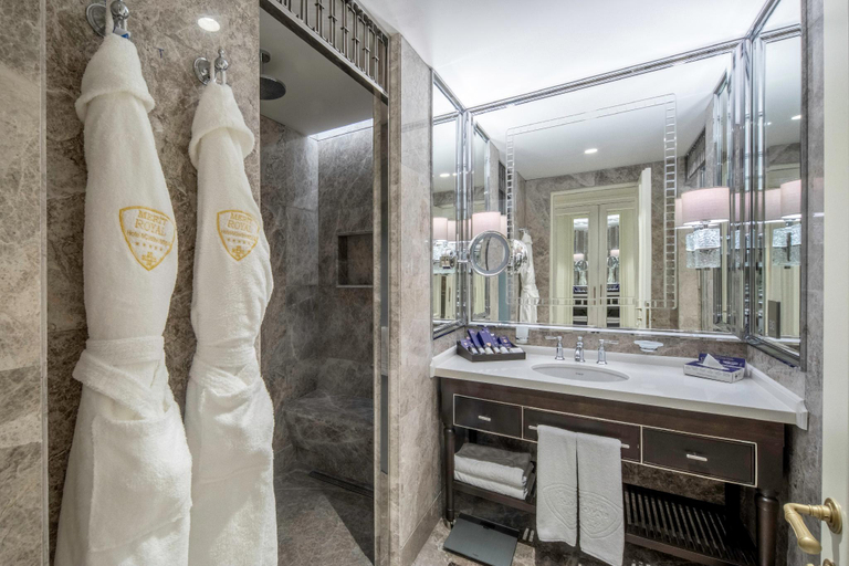 Bathroom, Merit Royal Diamond Hotel & SPA