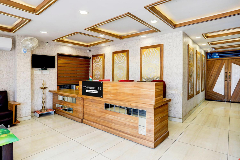 Public Area 3, Townhouse Hoshangabad Road Near Aashima Mall, Bhopal