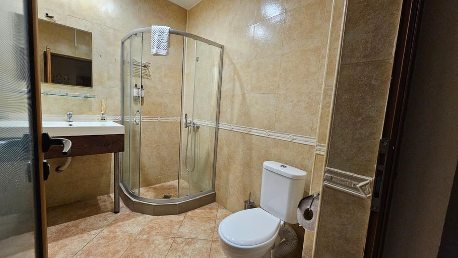 Bathroom 5, Хотел Изворът Арда, Smolyan