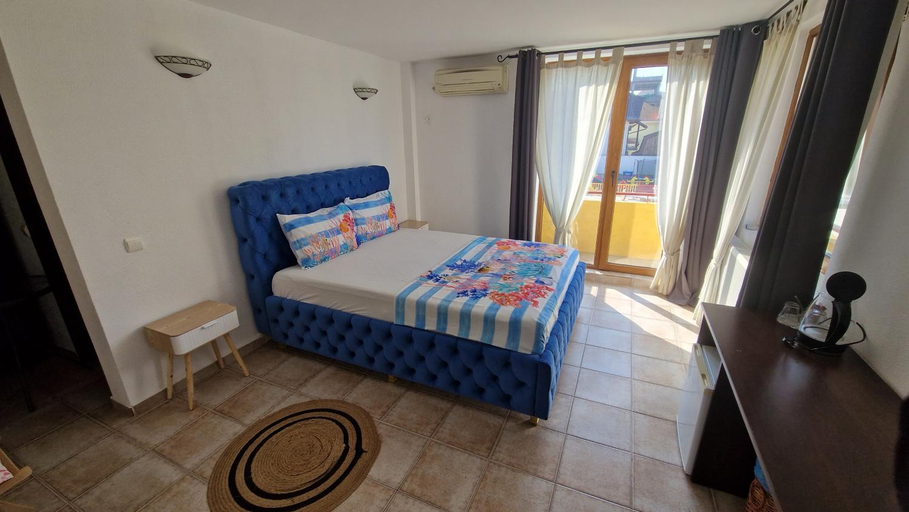 Others 3, Vila Eclipse Mamaia nord, Navodari