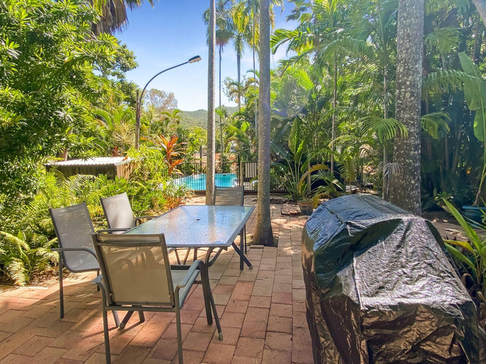 Others 5, Beachside Palms Unit 3, Magnetic Island