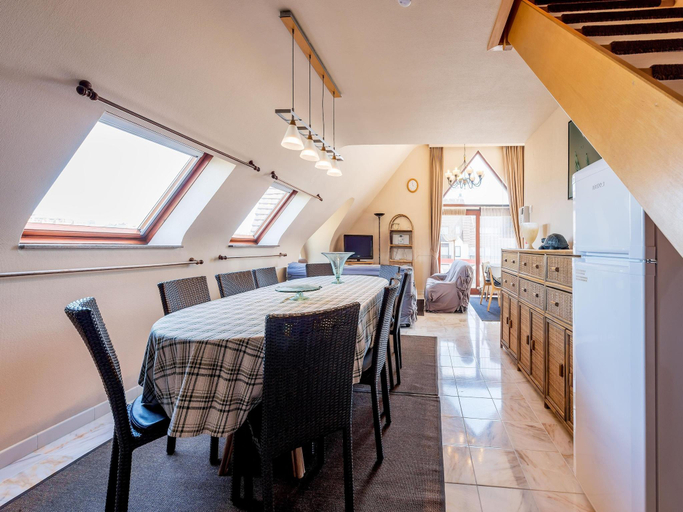 Food & Drinks, Apartment in Koksijde near the Beach, West-Vlaanderen
