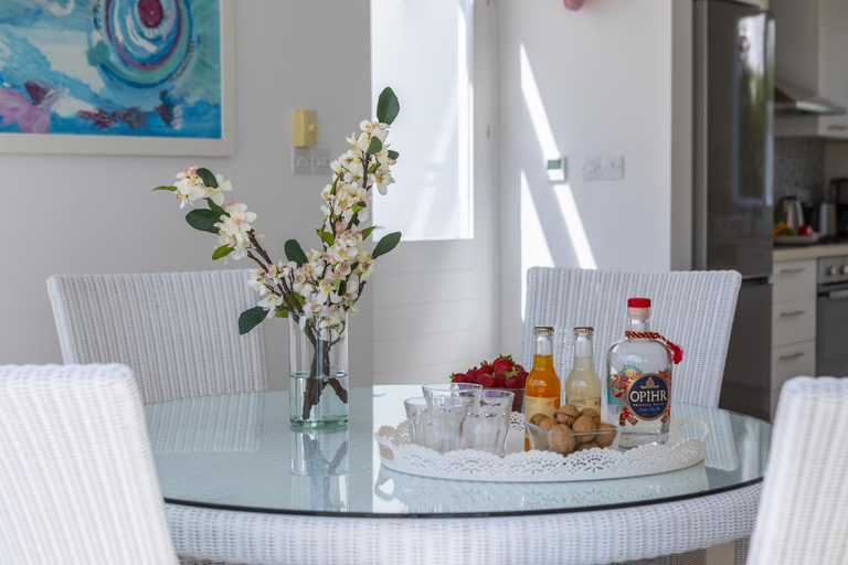 Food & Drinks 5, Oceania Villa