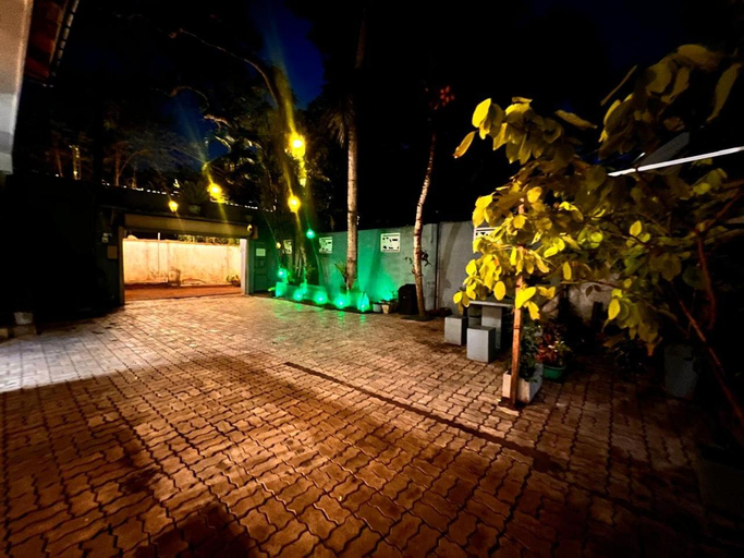 Others 4, The Lovina Place, Dehiwala-Mount Lavinia