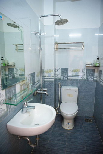 Bathroom 4, Gold Stone Homestay, Da Nang