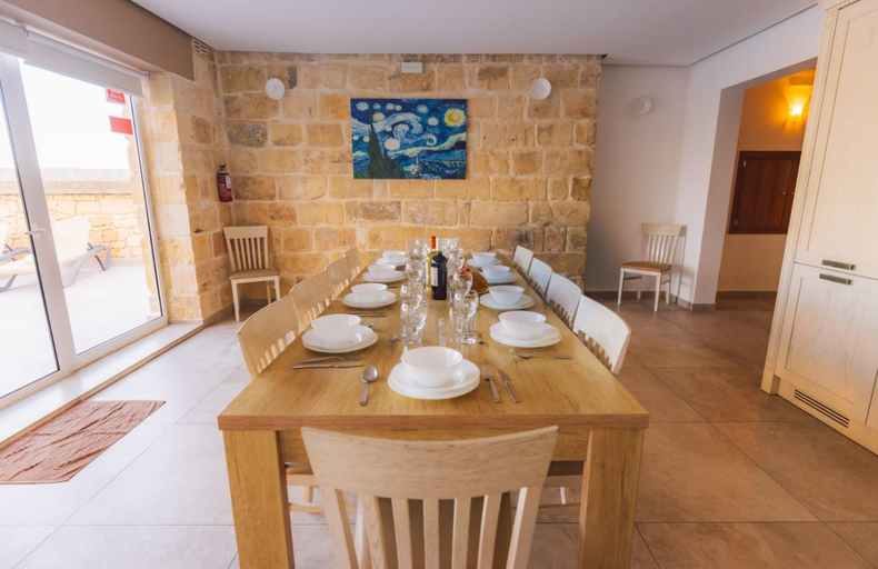 Others 5, Villa Chossie