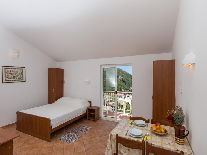 Bedroom 2, Villa Dubravka - Premium Studio Apartment with Balcony and Sea View Apartman 2, Župa Dubrovačka
