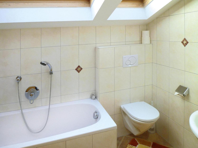 Bathroom 3, Farmhouse on Mieminger Plateau with Mountain Views, Imst