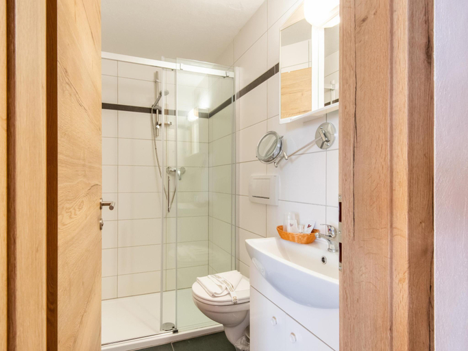 Bathroom, Holiday Flat Oberau near Ski Slopes, Kufstein