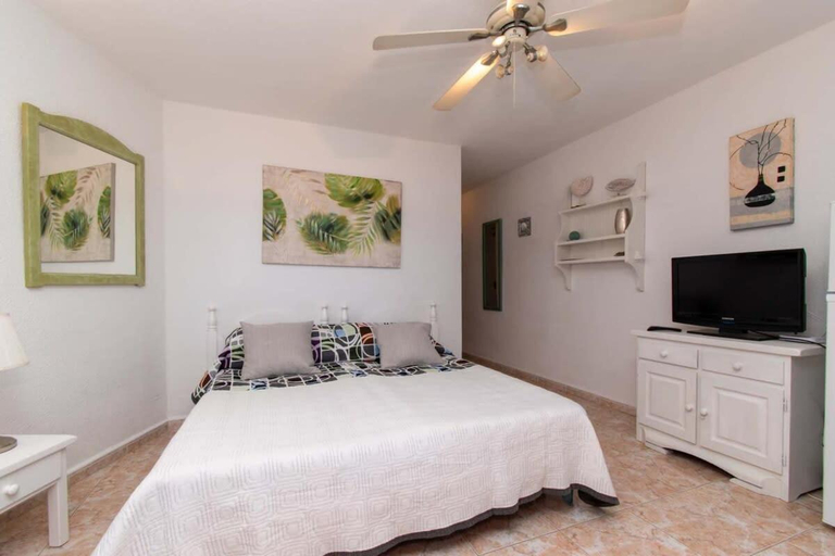 Others 2, Parque Santiago II 269 - Studio with sea and pool views, Santa Cruz de Tenerife