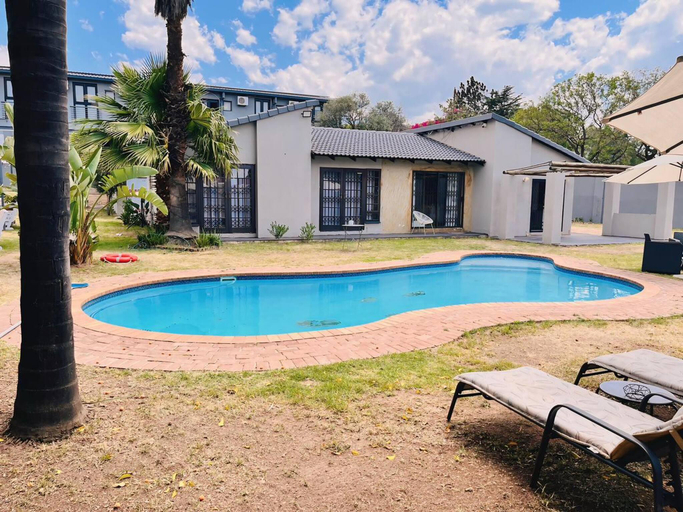 Swimming pool 4, Three Bedroom Pool Villa, City of Johannesburg