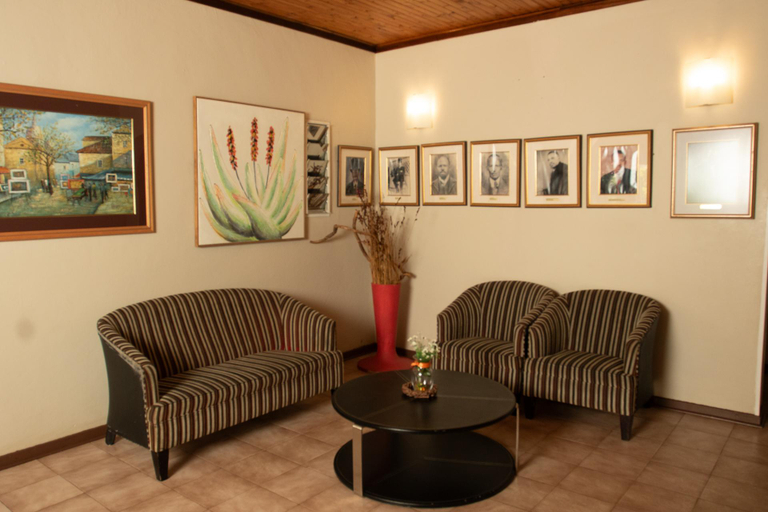 Public Area, Ananda Lodge, Bojanala