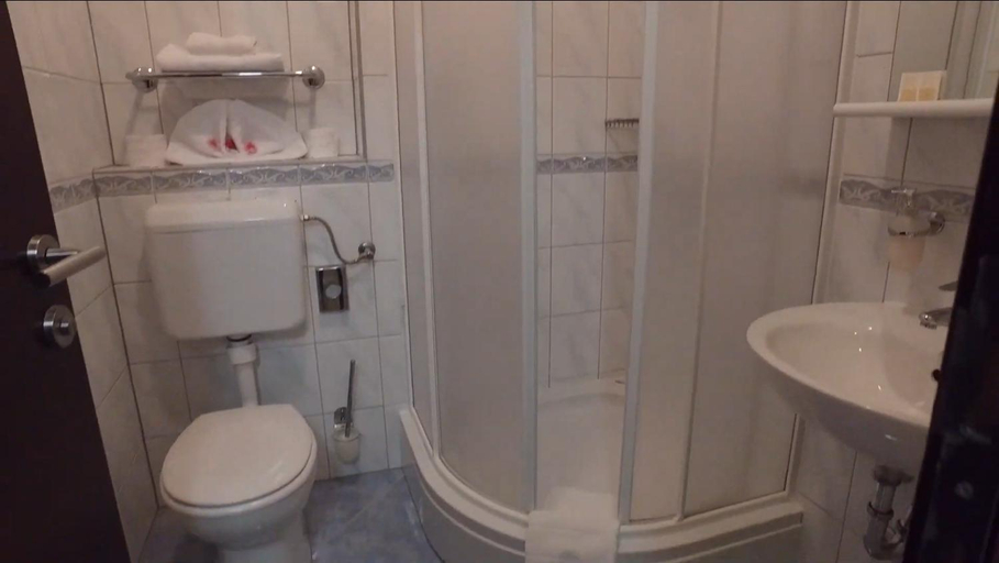 Bathroom 3, Two Hearts Hotel, Herzegovina-Neretva