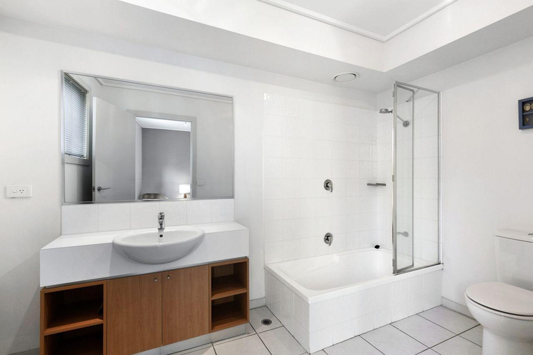 Others 4, Apartment 23 Pacific Apartments, Surf Coast - West