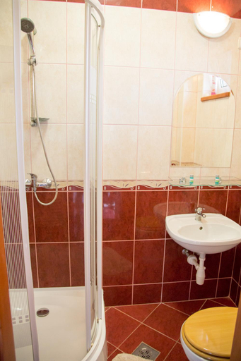 Bathroom, Rozsakert Apartmanhaz, Hajdúszoboszló