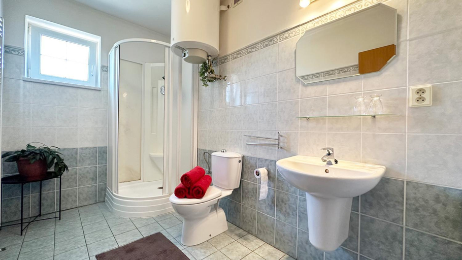 Bathroom 5, PENZION BLANKA - Znojmo, Znojmo