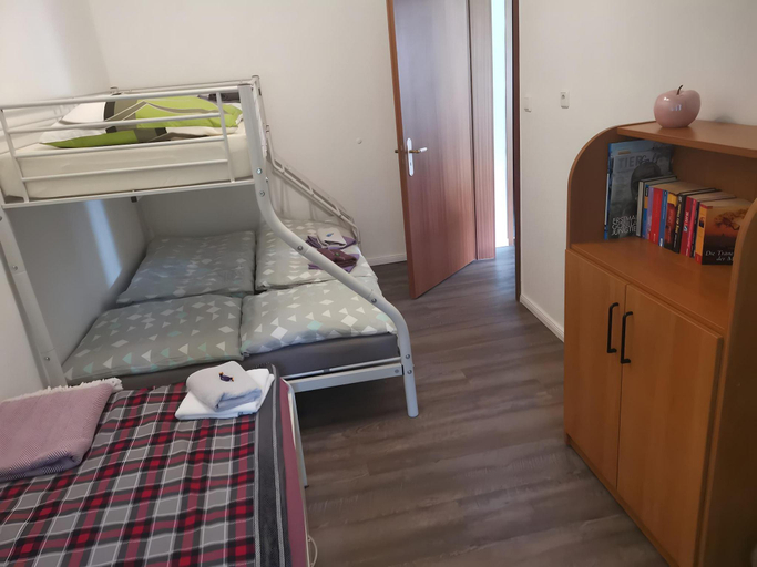Bedroom, Lakeside Escape with Garden Fun, Ludwigslust-Parchim