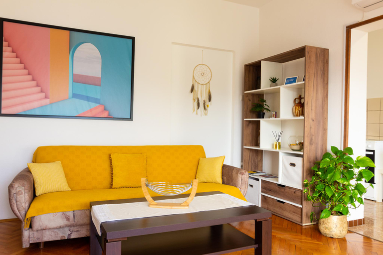 Others 4, Sea View Retreat/ 170Mbps WiFi/ Sunny Balcony, Kastav