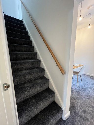 Others 3, Modernised 3-bedroom Blackburn townhouse sleeps 6, Lancashire