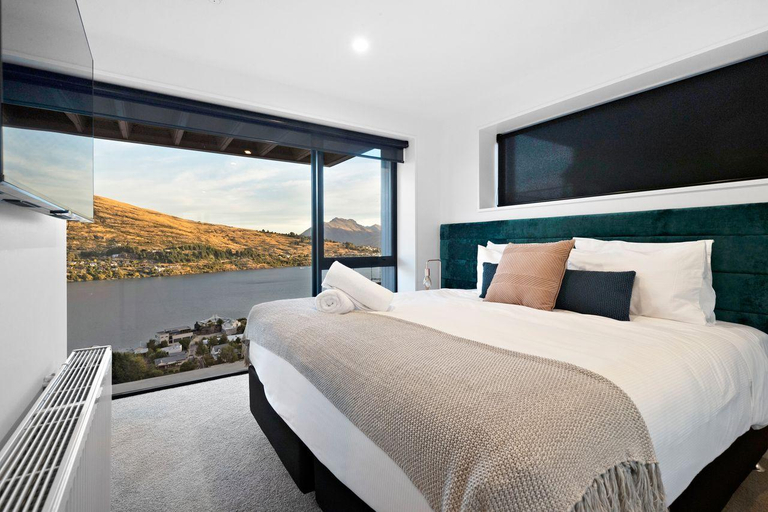 Bedroom 2, Woods Villa Kea, Queenstown-Lakes