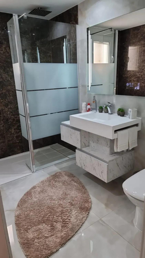 Bathroom 3, Sunny Villa with Private Pool in Calpe + Enclosed Garden, Alicante