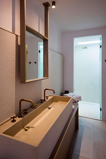 Bathroom 4, Hotel Adonis, South Aegean