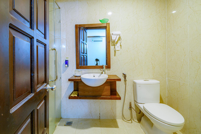 Bathroom 4, HD Hotel, Da Nang