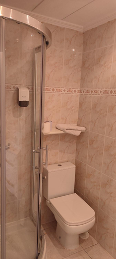 Bathroom 5, Chambre B&B a Font Margout - Calme - 4km de Sarlat - Petit-dejeuner, Dordogne