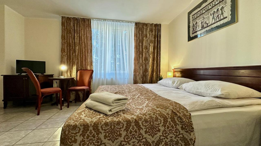 Others 3, Hotel Turystyczny, Białystok City