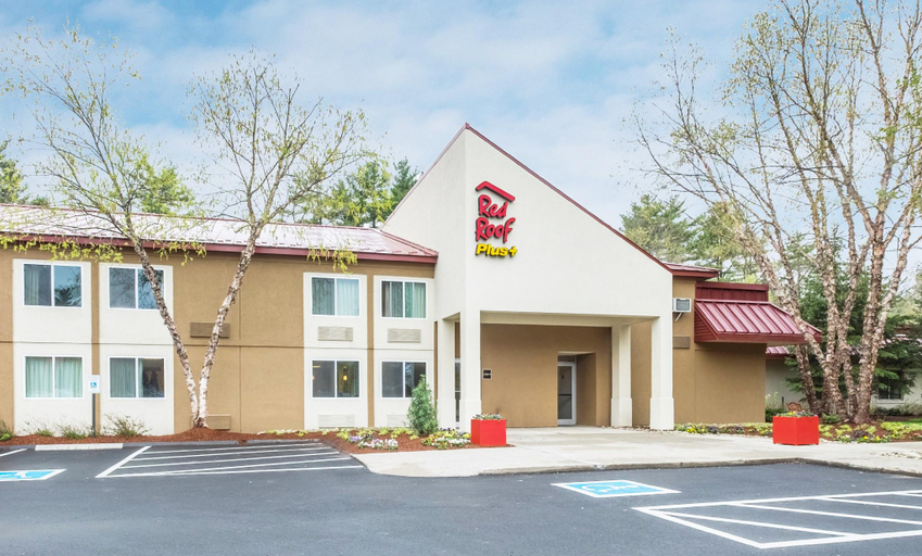 Exterior & Views 2, Red Roof PLUS+ South Deerfield – Amherst, Franklin