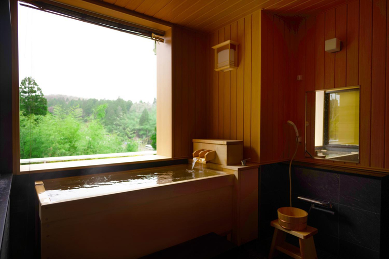 Bathroom 3, Notoya, Komatsu
