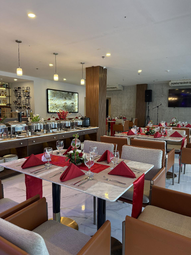 Food & Drinks 4, Hotel Lucca , Legazpi City