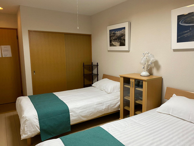 Bedroom 3, Sirogane Free Harbour Hotel, Biei
