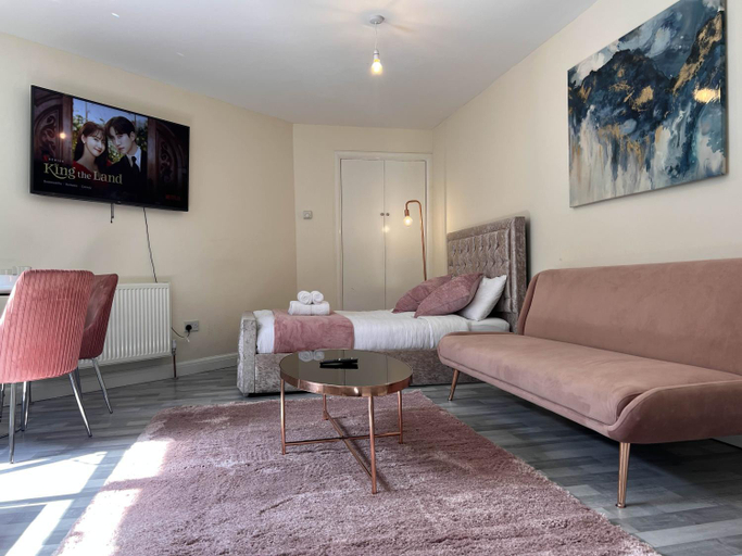 Others 4, Haven Homes - Central Luton Studio Apartments, Luton