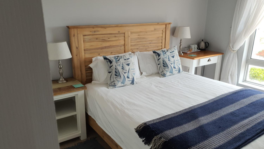 Bedroom 2, Albatross Nest, West Coast