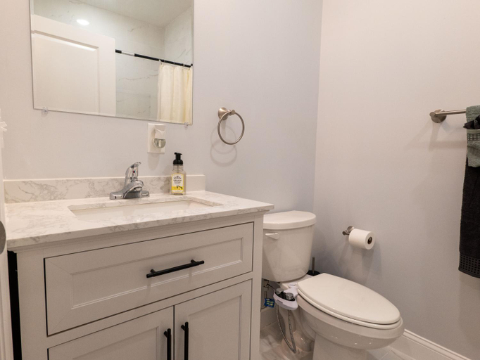 Bathroom 5, 4 New Apts - 3 Bed Apt 1st Floor & 3 Bed Apt 2nd Floor - 1 Bed Studio Apt Ground Floor & 1 Bed Studi, Newark