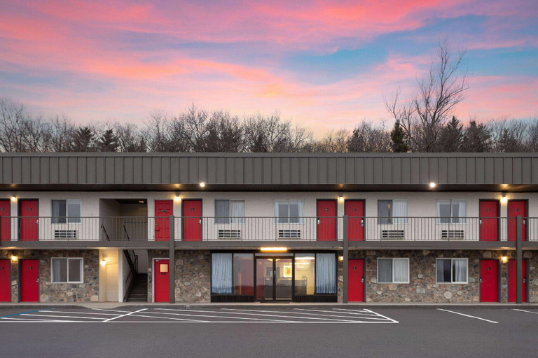 Exterior & Views 2, Super 8 by Wyndham Hazleton, Luzerne
