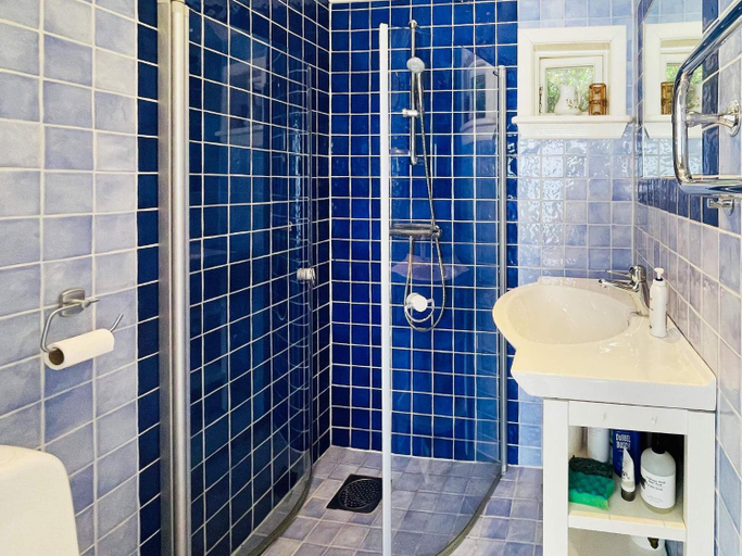 Bathroom 3, star holiday home in KYRKESUND, Tjörn