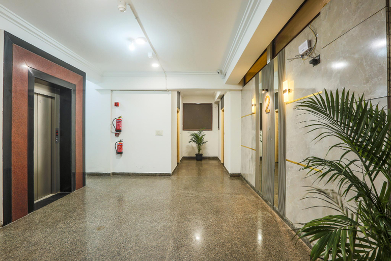 Public Area 2, Hotel Emerald Suites & Banquet, Gautam Buddha Nagar