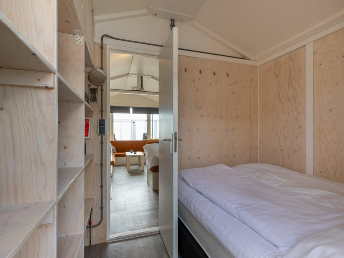 Bedroom 2, Holiday Home in Dishoek by the Beach, Veere