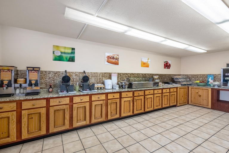 Food & Drinks 5, Quality Inn & Suites at Dollywood Lane, Sevier