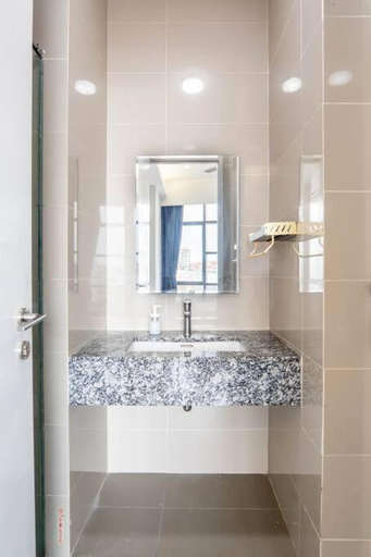 Bathroom 4, Azure Residence Kelana Jaya by Airhost, Petaling Jaya