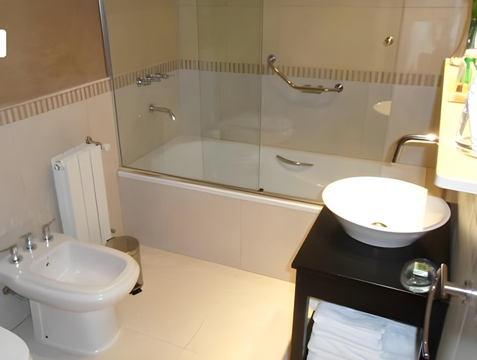 Bathroom 4, Hotel Roble Blanco, Chascomús