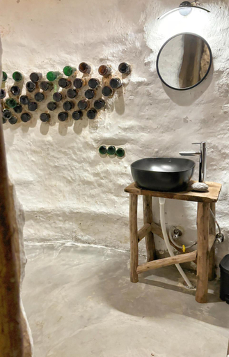 Bathroom 5, Janki's Commune - An Earthen Stay Amidst Old Manali, Kullu