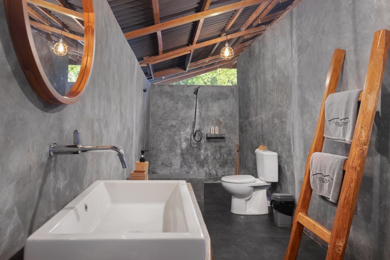 Bathroom 2, Pulisan Resort, North Minahasa