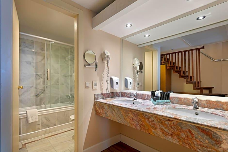 Bathroom 5, Dobedan World Palace, Kemer