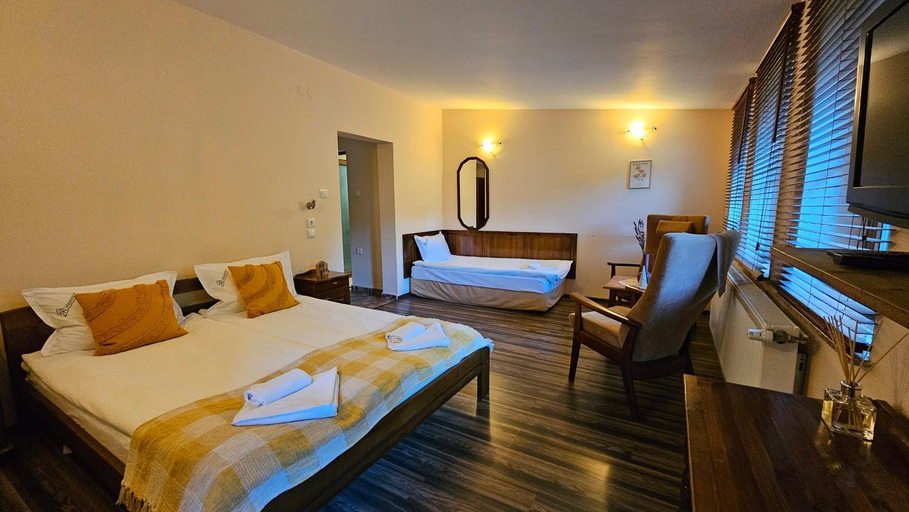 Bedroom 2, Хотел Изворът Арда, Smolyan